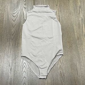 NWOT Skims Fits Everybody Sleeveless Mock Neck Bodysuit - Size L/XL